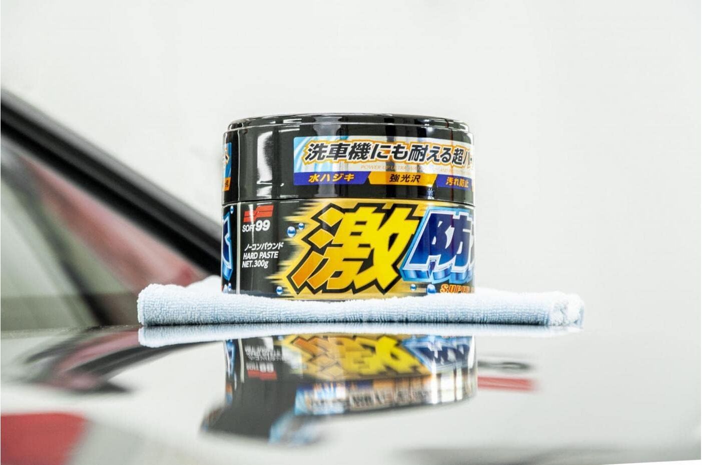 Resina Soft99 extremamente impermeável para carros Escuros e Metálicos